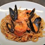 Pasta with mussels and olives